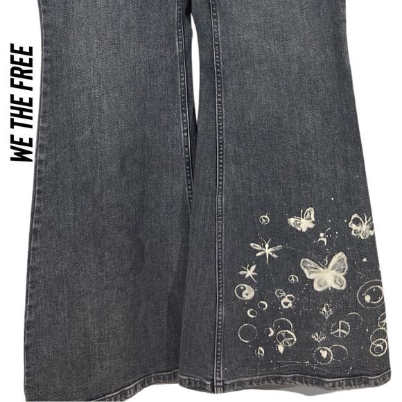 WE THE FREE CURVY BUTTERFLY JEANS HIGH RISE NEW SIZE 30 BLACK - Picture 4 of 7